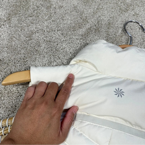 Athleta So Down Asymmetrical Front Zip Puffer Vest Down Feather in Ivory Size S - Picture 13 of 13